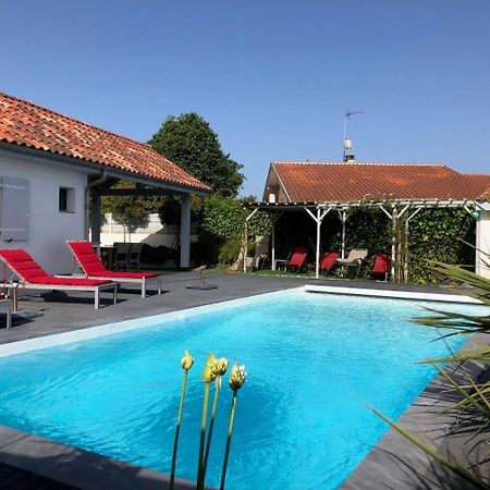 Capbreton Entre Centre Et Plage Villa Deumier Avec Piscine 12 Personnes #0606 Bagian luar foto